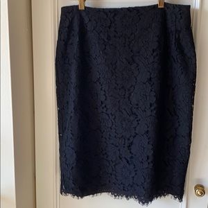 Banana Republic Lace, black elegant skirt